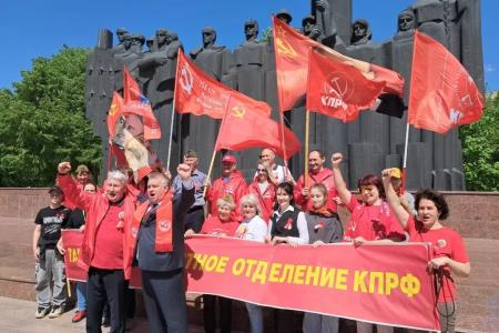Коммунисты Тамбовщины приняли участие в марше-эстафете   «Наша Великая Победа» на воронежской земле