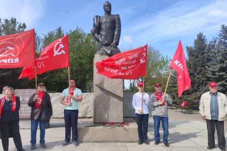 Волгоград. Красное Знамя Победителей – гордость потомков!