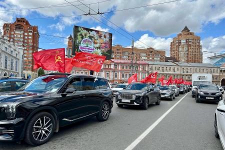 Тульские коммунисты провели автопробег в честь Дня Победы