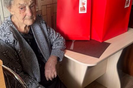 Московская область. Великая Победа живёт: подарки и благодарности ветеранам из Истры и Лотошино