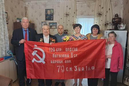 Тамбовский обком КПРФ поздравил моршанского коммуниста - ветерана Великой Отечественной войны