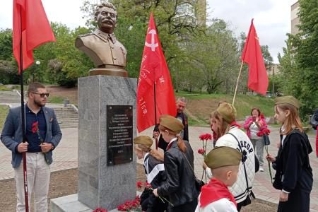 В Запорожской области открыли памятник И. В. Сталину