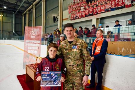 «ZA ПОБЕДУ!»: В Нижегородской области завершился трехдневный детско-юношеский межрегиональный турнир КПРФ по русскому хоккею