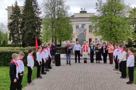 Юные новгородцы торжественно вступили в ряды пионеров