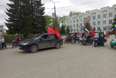 КПРФ и байкеры провели авто-мотопробег по Северу Нижегородской области в честь Дня Победы