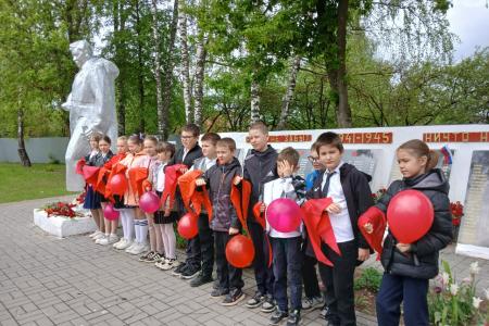Более 100 рязанских мальчишек и девчонок вступили в ряды пионерии