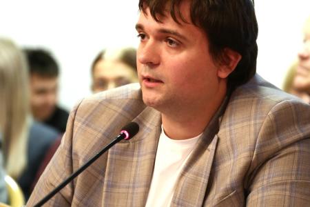 Олег Лебедев провёл в Государственной Думе круглый стол, посвященный продовольственной безопасности, развитию пчеловодства и охране окружающей среды