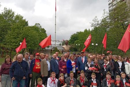 В Запорожской области открыли памятник И. В. Сталину