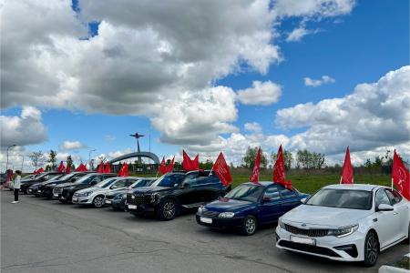 Тульские коммунисты провели автопробег в честь Дня Победы