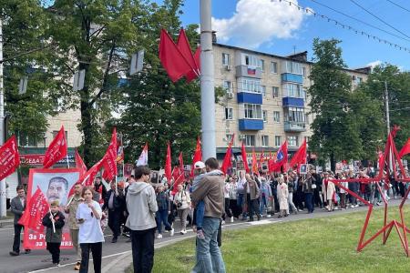 Полутысячным сталинским маршем прошлись по городу пензенцы
