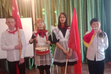 Забайкалье. Нерчинские школьники вступили в ряды пионеров