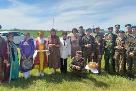 Калмыкия. Городовиковские коммунисты приняли участие в автопробеге «Эх, путь-дорожка фронтовая!"