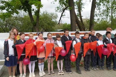 Более 100 рязанских мальчишек и девчонок вступили в ряды пионерии