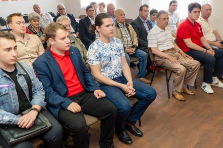 Курская область. Определен кандидат на выборы губернатора и перераспределены обязанности