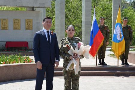 Первый секретарь Калмыцкого рескома партии,  вице-спикер парламента Калмыкии Николай Нуров принял участие в награждении  участников  СВО медалями Героя Советского Союза Эрдни Деликова