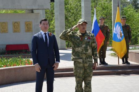 Первый секретарь Калмыцкого рескома партии,  вице-спикер парламента Калмыкии Николай Нуров принял участие в награждении  участников  СВО медалями Героя Советского Союза Эрдни Деликова