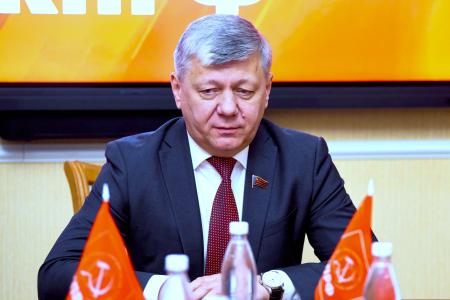 Дмитрий Новиков на пресс-конференции в Нижнем Новгороде: “Советская власть строила социализм, и потому была столь успешна”