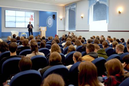 Дмитрий Новиков - нижегородским студентам: “Я горжусь вкладом КПРФ в новейшую историю нашей страны”