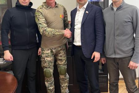Республика Марий Эл. Все для Победы! С.И. Казанков оказал содействие создателям уникальных электрических носилок на гусеничном ходу