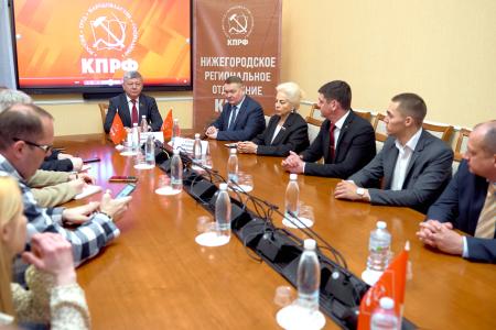 Дмитрий Новиков на пресс-конференции в Нижнем Новгороде: “Советская власть строила социализм, и потому была столь успешна”