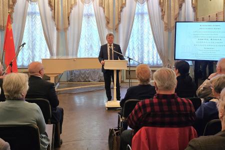 Дмитрий Новиков принял участие в открытии выставки к 100-летию создания Коммунистического университета трудящихся Китая