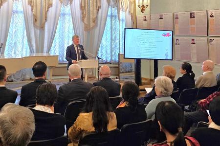 Дмитрий Новиков принял участие в открытии выставки к 100-летию создания Коммунистического университета трудящихся Китая