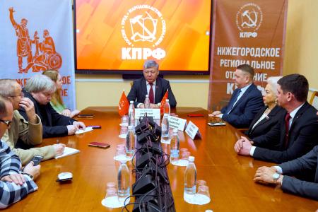 Дмитрий Новиков на пресс-конференции в Нижнем Новгороде: “Советская власть строила социализм, и потому была столь успешна”