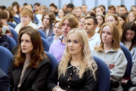 Дмитрий Новиков - нижегородским студентам: “Я горжусь вкладом КПРФ в новейшую историю нашей страны”