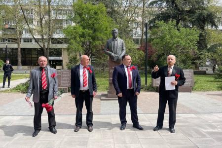 Крым. C Днем Международной солидарности трудящихся!