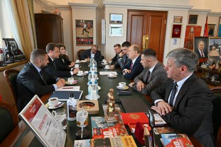 Г.А. Зюганов встретился в Москве с российским министром А.О. Чекунковым