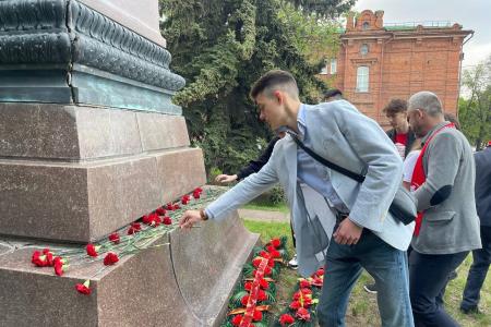 В Пензе коммунисты и комсомольцы отметили День рождение Карла Маркса