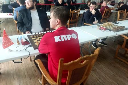 Поздравляем шахматистов спортклуба «КПРФ» с победой на Чемпионате России среди мужским команд!