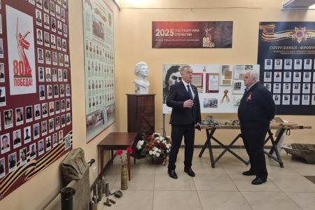 Делегация КПРФ во главе с К.К. Тайсаевым посетила праздничные мероприятия в честь 11-ой годовщины образования ДНР