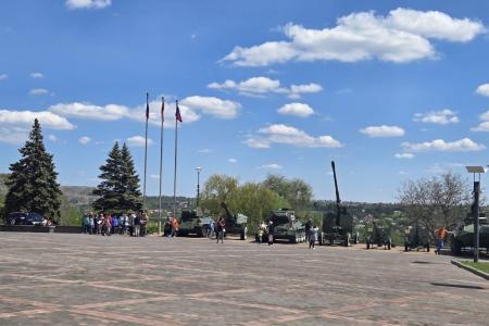 Делегация КПРФ во главе с К.К. Тайсаевым посетила праздничные мероприятия в честь 11-ой годовщины образования ДНР