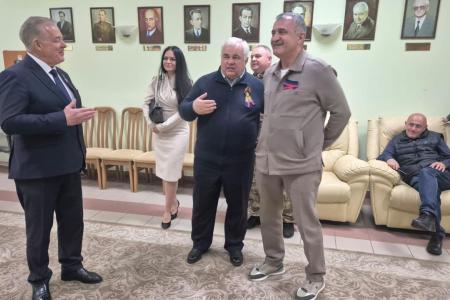 Делегация КПРФ во главе с К.К. Тайсаевым посетила праздничные мероприятия в честь 11-ой годовщины образования ДНР