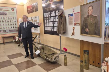 Делегация КПРФ во главе с К.К. Тайсаевым посетила праздничные мероприятия в честь 11-ой годовщины образования ДНР