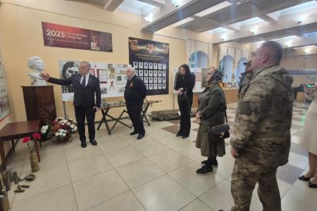 Делегация КПРФ во главе с К.К. Тайсаевым посетила праздничные мероприятия в честь 11-ой годовщины образования ДНР