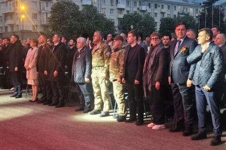Делегация КПРФ во главе с К.К. Тайсаевым посетила праздничные мероприятия в честь 11-ой годовщины образования ЛНР