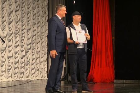 Делегация КПРФ во главе с К.К. Тайсаевым посетила праздничные мероприятия в честь 11-ой годовщины образования ЛНР