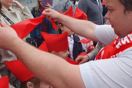 Рязанских ребят и девчонок приняли в пионеры на Красной площади в Москве