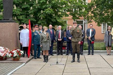 Торжественный митинг в Донецком Государственном Медицинском Университете в честь 80-летия Победы в Великой Отечественной войне