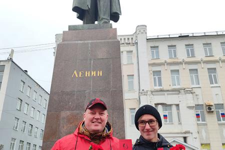 Иваново окрасилось алым знаменем Первомая