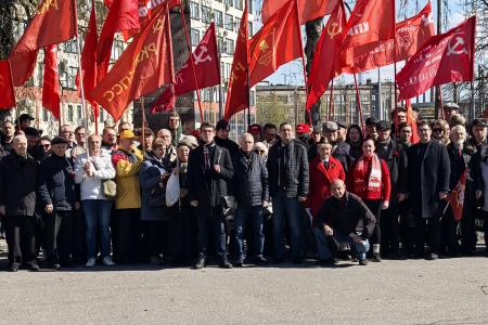 Санкт-Петербург  Сергей Пантелеев принял участие в митинге, посвященному Всемирному дню солидарности трудящихся