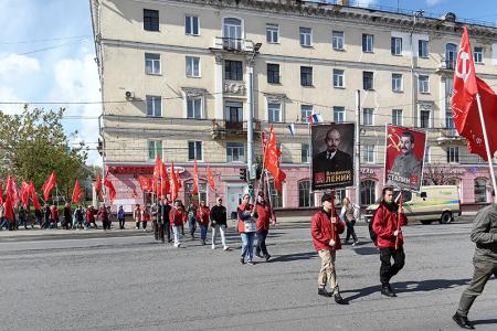 В Иванове коммунисты,  комсомольцы и сторонники КПРФ приняли участие в праздновании 80-летия Победы