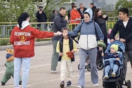 В Иванове коммунисты,  комсомольцы и сторонники КПРФ приняли участие в праздновании 80-летия Победы