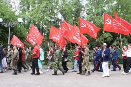 Луганские коммунисты отметили юбилей Великой Победы