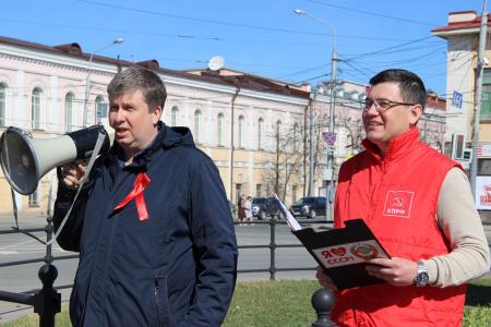 Коммунисты Томска отметили Красный Первомай ударным трудом