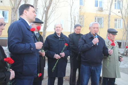 Первомай шагает по Якутии