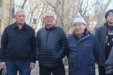 Первомай шагает по Якутии
