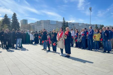 Возложение цветов в Перми